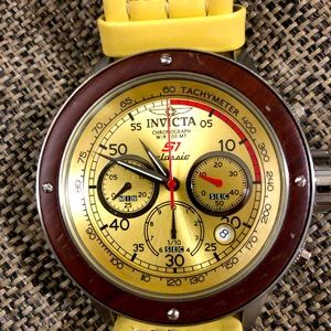 Invicta men’s watch only worn a few times! Excellent condition!